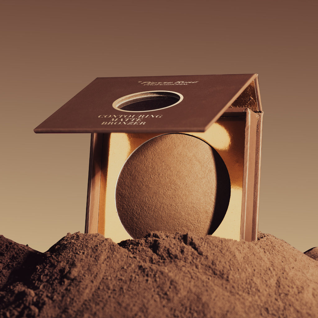 BRONZER PLUHUR KONTURUES MAT PËR FYTYRËN